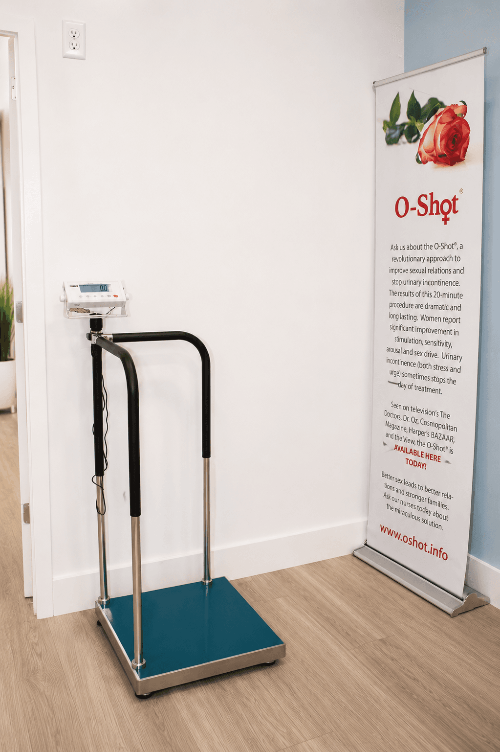 Private treatment room for sexual wellness procedures at Florida Renu